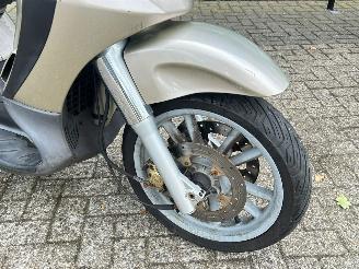 Piaggio Beverly 500  picture 10