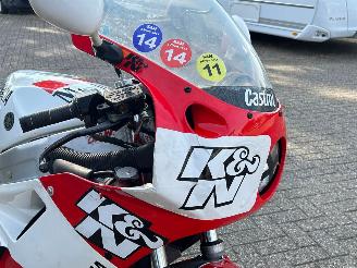 Yamaha FZR 1000  picture 12