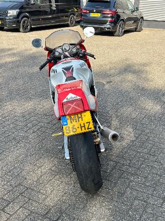 Yamaha FZR 1000  picture 4