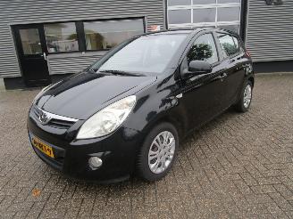 Hyundai I-20 1.2i Dynamic version 5drs picture 1