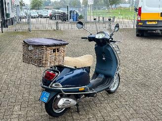Vespa  LX 50 4T picture 5