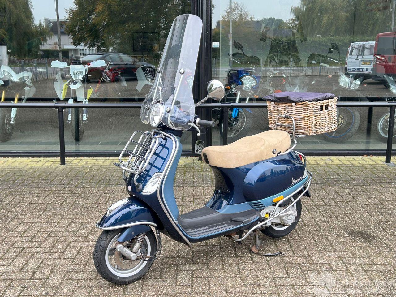 Vespa  LX 50 4T