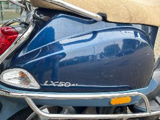 Vespa  LX 50 4T picture 12