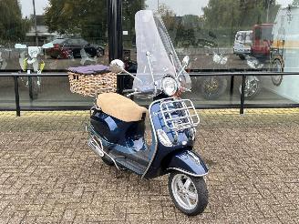 Vespa  LX 50 4T picture 7