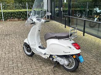 Vespa  Sprint 50 4T picture 3