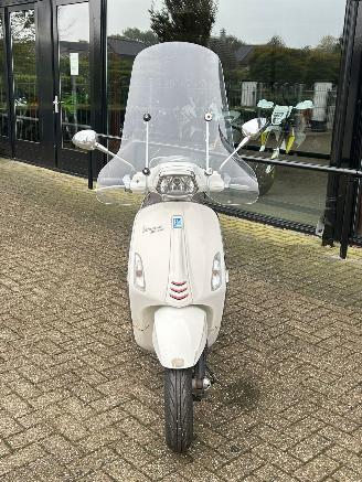 Vespa  Sprint 50 4T picture 8
