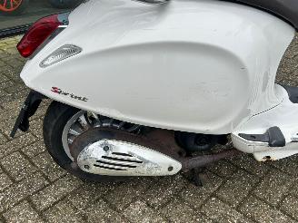 Vespa  Sprint 50 4T picture 17