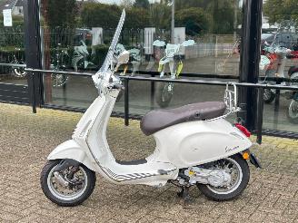 Vespa  Sprint 50 4T picture 2
