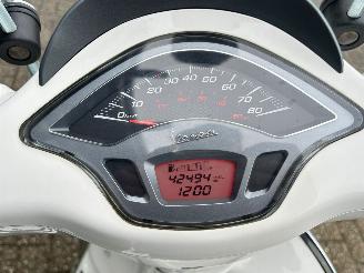 Vespa  Sprint 50 4T picture 18