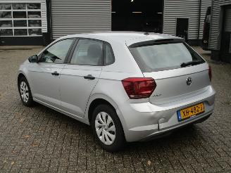 Volkswagen Polo 1.0 MPI Trendline 5drs picture 3