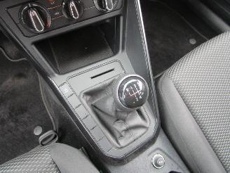 Volkswagen Polo 1.0 MPI Trendline 5drs picture 17