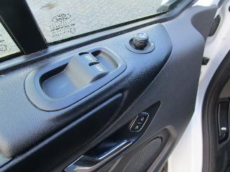 Ford Transit Custom 320 2.0 TDCI L2H1 Limited picture 18