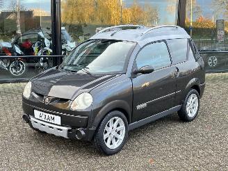 damaged microcars Aixam Crossline  2007/11