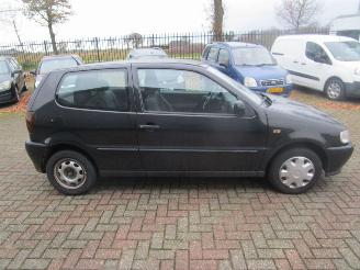 Volkswagen Polo 1.6 automaat picture 4