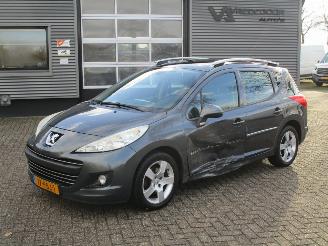 uszkodzony samochody osobowe Peugeot 207 SW 1.6 VTI XS 2011/1
