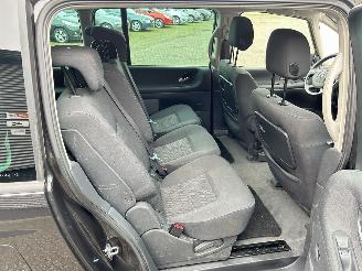 Renault Grand-espace 2.0T Selection Business picture 12