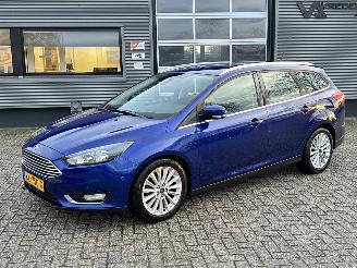 krockskadad bil auto Ford Focus Wagon 1.0 Titanium 2016/10