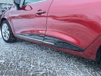 Renault Clio 0.9 TCE Limited picture 26