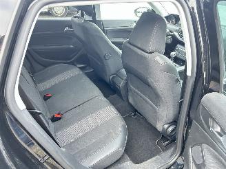 Peugeot 308 SW 1.2 PureTech Blue Lease Premium picture 12