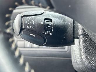 Peugeot 308 SW 1.2 PureTech Blue Lease Premium picture 25