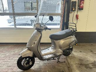 skadebil bromfiets La Souris  Sourini 2022/5