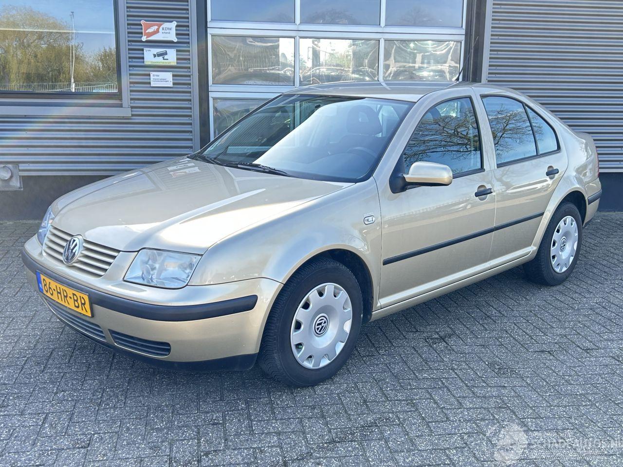 Volkswagen Bora 1.6-16V