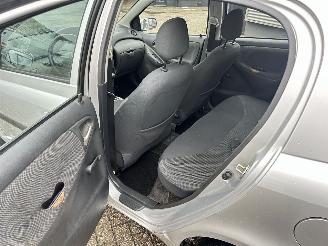Toyota Yaris 1.3 VVT-i Sol Automaat picture 18