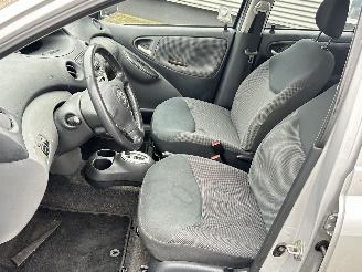 Toyota Yaris 1.3 VVT-i Sol Automaat picture 10