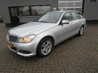 Unfallwagen Mercedes C-klasse 200 CDI ESTATE BUSINESS CLASS ELEGANCE 2011/4