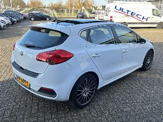 Kia Cee d 1.4 CVVT picture 5