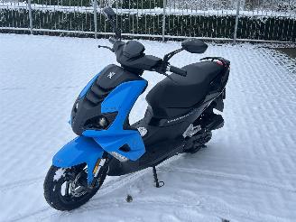 Peugeot  Speedfight 4 picture 7