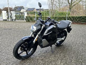 Super Soco  TS Streethunter picture 7