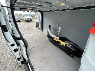 Renault Trafic 2.0 DCI T29 L2H2 Comfort Line picture 13