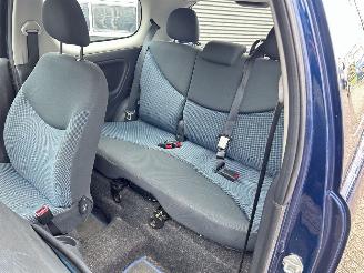 Toyota Yaris 1.3 VVT-i S-Line picture 13