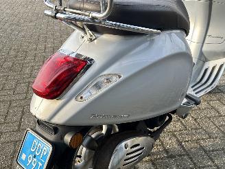 Vespa  Primavera 50 4T picture 13