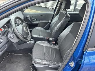 Renault Clio 1.6-16V Dynamique S Automaat picture 10