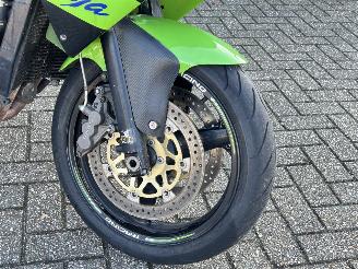 Kawasaki Ninja ZX - 9R  picture 14