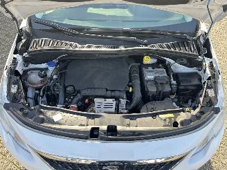 Peugeot 2008 1.2 PureTech Blue Lion picture 34