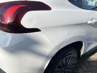 Peugeot 2008 1.2 PureTech Blue Lion picture 27