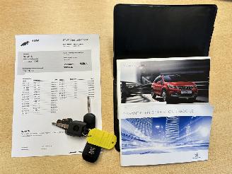 Peugeot 2008 1.2 PureTech Blue Lion picture 35