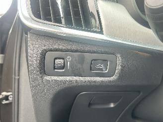 Volvo V-90 2.0 T4 Momentum Automaat picture 22
