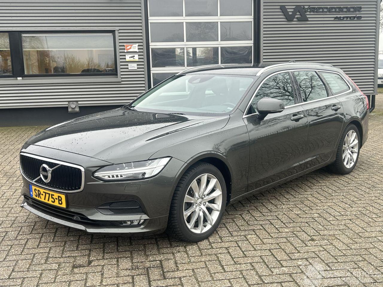 Volvo V-90 2.0 T4 Momentum Automaat