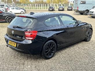 BMW 1-serie 114i 3drs picture 5