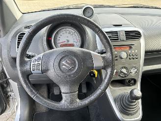 Suzuki Splash 1.0 VVT Comfort picture 14