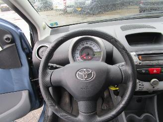 Toyota Aygo 1.0-12V Comfort 5drs picture 13