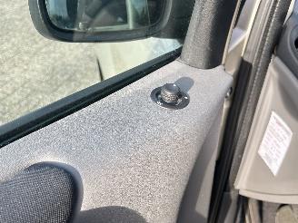 Renault Scenic 1.6-16V Business Line picture 15