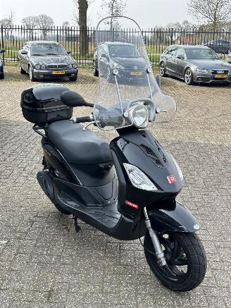 Derbi  Boulevard 50 4T picture 7