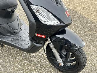 Derbi  Boulevard 50 4T picture 9