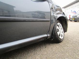 Peugeot 107 1.0-12V Sublime 5drs picture 20