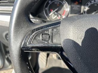 Skoda Superb Combi 2.0 TDI Style Business picture 19